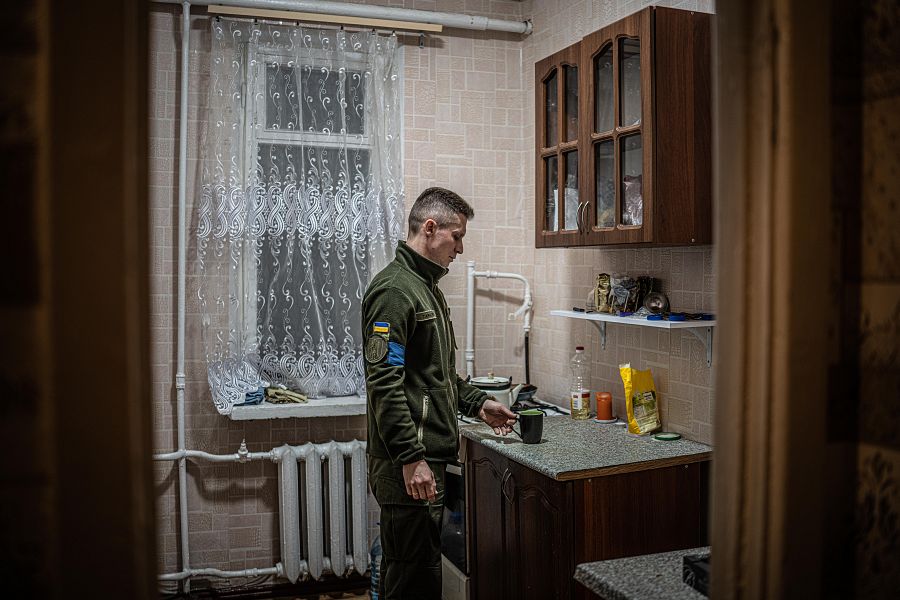 Valery Tarasenko es un contrabajista de Odessa que hace un año se encontraba de gira en Polonia