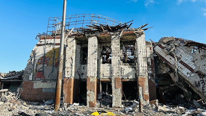 Mariúpol, un símbolo de la reconstrucción que Moscú intenta reconquistar