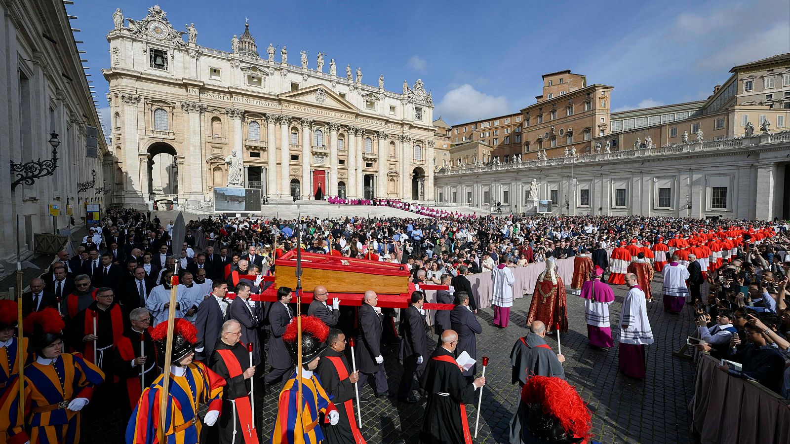 Traslado del féretro del papa Francisco de Santa Marta a San Pedro