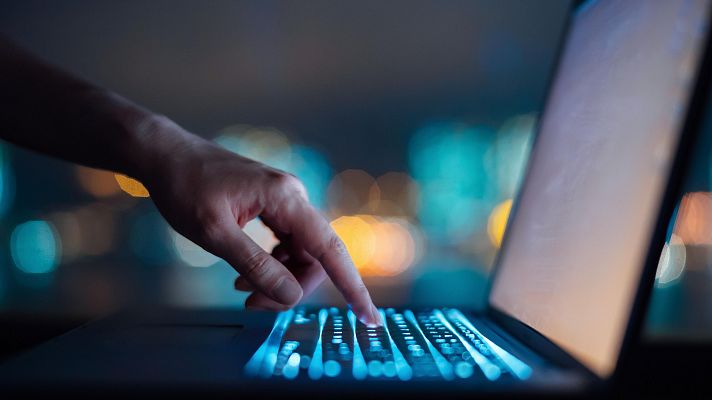 Filtradas 16.000 millones de contraseñas de usuarios y empresas | Ver